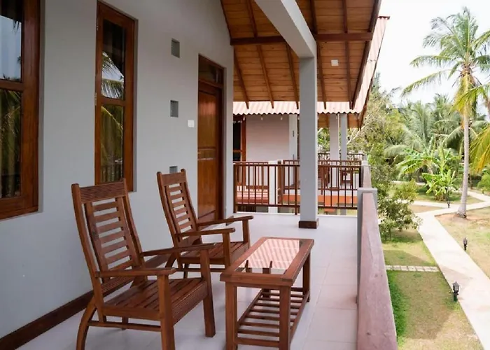 The Coconut Gardens Hotel&Restaurant
