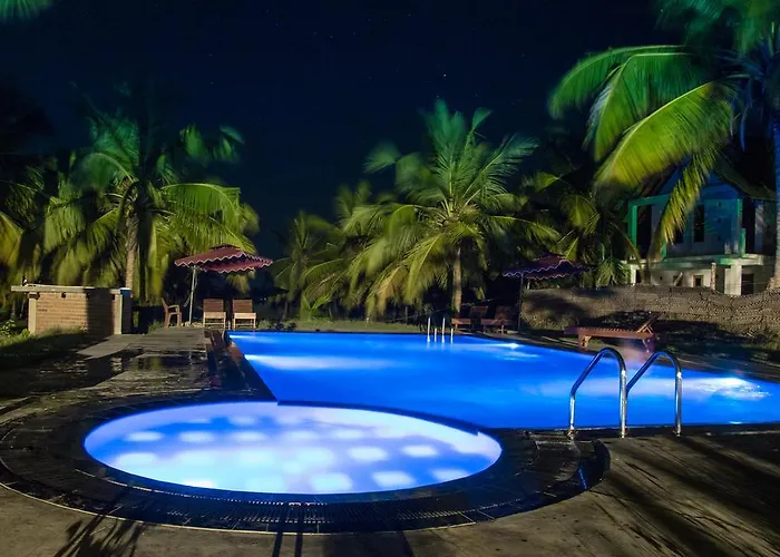 The Coconut Gardens Hotel&Restaurant