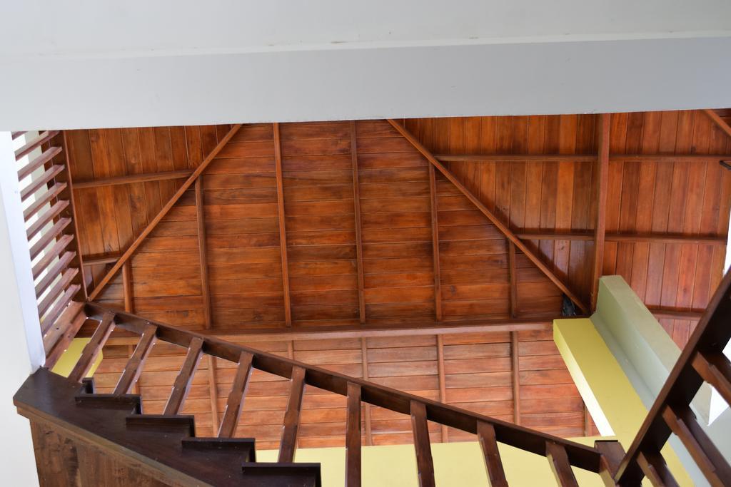 The Coconut Gardens Hotel&restaurant Hotel Tissamaharama