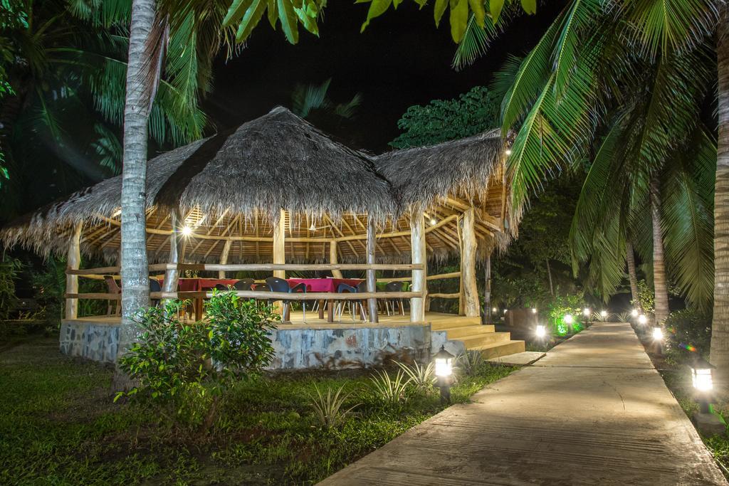 Hotel The Coconut Gardens Hotel&restaurant Tissamaharama